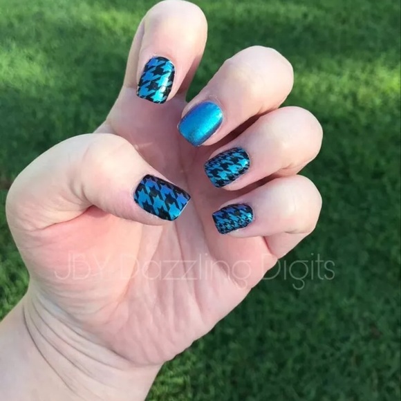 🎉3/$25 NEW Color Street Nail Strips Suit Yourself teal to purple houndstooth - Picture 4 of 11